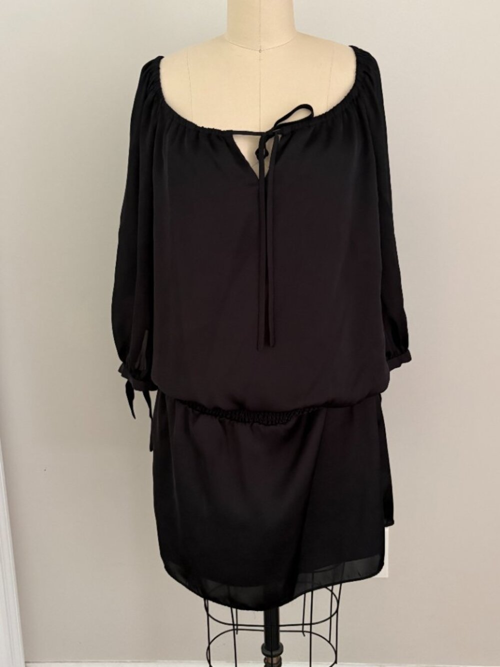 White House Black Market Off Shoulder Blouson Dress Black Coquette Boho Chic L